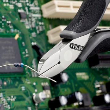 1 7702115esd 01 f a 01